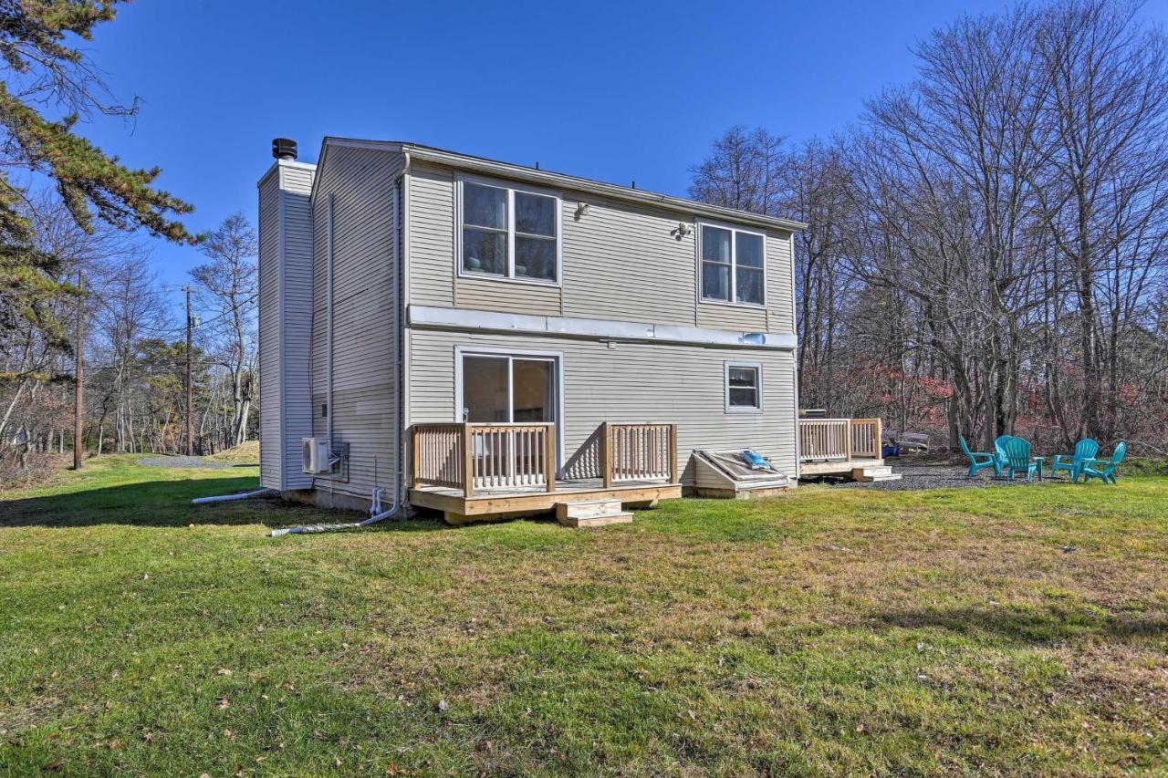 Peaceful Poconos Home With Lake And Pool Access! Long Pond Exterior foto
